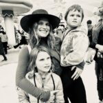 Lake Bell Instagram - Adventure & wonder & fart jokes. What could be better @unistudios ? Thanks for hosting me & my friends/family loved #supernintendoworld & @secretlifeofpets ride OF COURSE! #chloethecat #ad