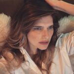 Lake Bell Instagram - Last day of my quarantine, who dis?
