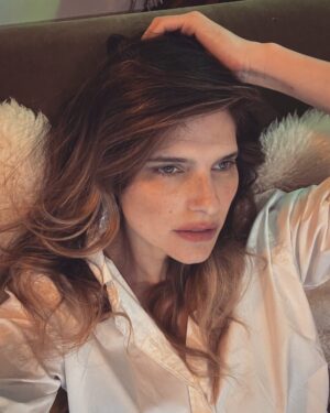 Lake Bell Instagram - Last day of my quarantine, who dis?