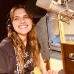 Lake Bell Instagram – That’s a wrap on #INSIDEVOICE my audiobook for @pushkinpods coming to you NOV 1st. 🎙👄