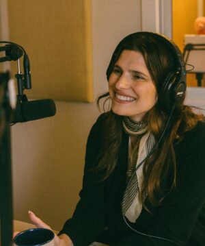 Lake Bell Instagram - Talk easy. Stoop hard. 
@samfragoso @talkeasypod pix by @juliuschiu