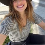 Lake Bell Instagram – Bestie appreciation post❤️red bag & stripe shirt @marlowgoodskate