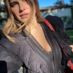Lake Bell Instagram – Summer @farmrio for days.