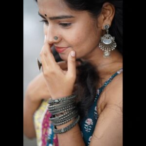 Lakshmi Unnikrishnan Instagram - Happiness❤️❤️
📸@girishchottanikkara
Styling @mee_e_raa