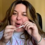 Lala Chus Instagram - 💕ASMR MILENIAL💕 hoy leemos dedicatorias de la carpeta del instituto de mi hermana 🥹🥹