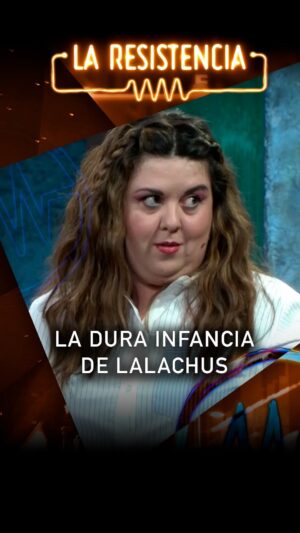 Lala Chus Instagram - No es fácil ser la hermana pequeña. Esa distancia de edad de los hermanos mayores siempre se paga. Son años de experiencia 

#laresistencia