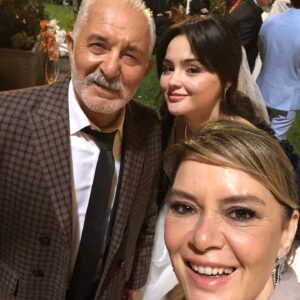 Lale Başar Instagram - Sezon finali @adimfarahdizi @foxturkiye @o3medya