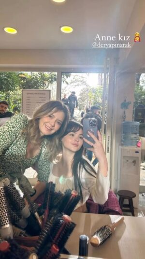 Lale Başar Instagram - 