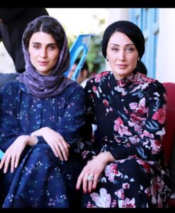Lale Marzban Instagram - ❤️. . .تولدت مبارک زیباترین هدیه ی زمین وجودت برای تمام کائنات و ما سرشار از عشق و بخشندگیِ🌱🍀 فیلم #بی_همه_چیز 📸نوشین جعفری