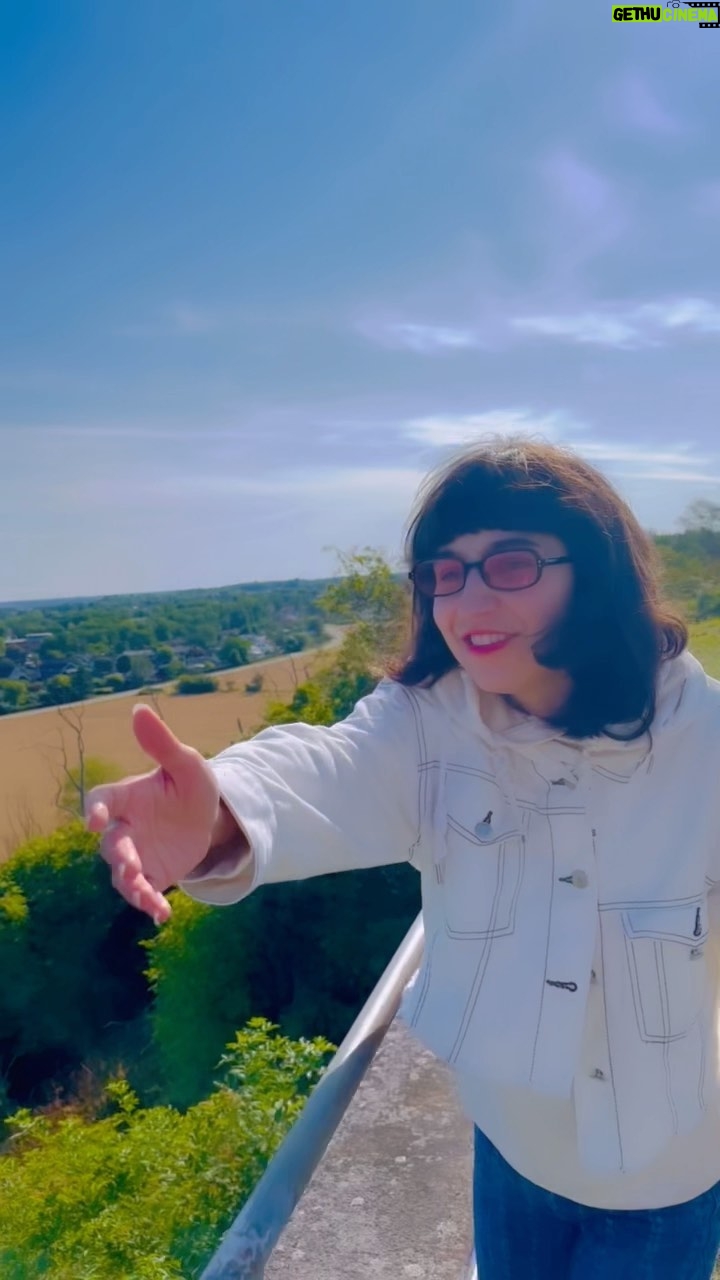 Laleh Pourkarim - 6.7K Likes - Det har varit underbart att resa runt ƶver hela Sverige, nu Ƥr det bara Sthlm tele2 och Ullevi i Gƶteborg kvar pƄ turnƩplanen, konstaterar detta lite ledsamt. Men jag Ƥr sƄ tacksam fƶr alla er dƤr ute som gjort detta mƶjligt, tack!
Nu flamsar vi vidare pĆ„ vĆ„r resa genom Sverige till huvudstaden, fƶr nu pĆ„ lƶrdag ska vi ha SĆ
kul pĆ„ tele2!!!!! Nu MAXAR viā£ļø