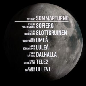 Laleh Pourkarim Instagram - Förr i tiden spelade man låtar live innan man släppte dem. 
Det ska vi göra i sommar, ni, kära kära publik ska bli först med att få höra nya låten Vargtimme. Den släpps egentligen 1 september efter turnén. Istället för att sitta i studion och undra ska jag få vara där tillsammans med er och underbara bandet när vi upplever låten för första gången. 
Vargtimme betyder mycket för mig då den utforskar de timmar mitt i natten när man måste möta sig själv, vi möter oss själva tillsammans i sommar, vi ses, Laleh