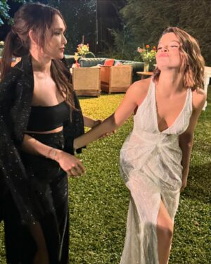 Lali González Instagram - 15 de Muni. ❤️

Te quiero @munapaulscherri estabas hermosa como toda la fiesta y tus canciones ! 💝 

Gracias @agustinacherriok por hacerme sentir siempre parte de tu familia ❤️🫶🏼 les amo