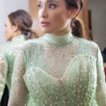 Lali González Instagram - Estrenamos🔥 📺 El look que elegí para la gala de apertura como jurado del @bailaconmigopy fue del talentoso diseñador Paraguayo @andres.baez1 a quien admiro un montón👑❤️🔥 Y como siempre me acompaña el equipo ganador de @blowhairstyle Make up & Hair @falumakeupandhair @marcosinvernizzi para @blowhairstyle 💇🏻‍♀️ 💄 Nos vemos de Lunes a Jueves a las 21:45hs por @telefuturo La energía no se equivoca 💘💖