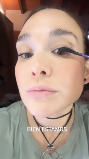 Lali González Instagram - Domingo de Mucha Paz Mamis❤️
Buena semana 💥😍
Feliz abril 🌸