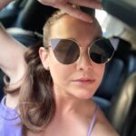 Lali González Instagram - Hoy nuestro cine nos posiciona en el mundo y en el mapa como país haciendo historia y avanzando en el camino de proyectarnos como uno de los mejores destinos fílmicos 🇵🇾 Gracias al Presidente de La República @santipenapy por abrirnos las puertas y acceder a una mesa de diálogo con respecto al futuro del Audiovisual Paraguayo y trabajar sobre la proyección del crecimiento de nuestra industria 🇵🇾 Gracias a la Ministra de Turismo @angieduartepy y al Presidente por honrarme con el título Embajadora Honorífica de Turismo y an mis compañeros por nombrarme en su momento embajadora del Cine Paraguayo. 🇵🇾 Confío en mi país. Confío en nuestra gente. Tenemos muchas historias por contar 🇵🇾