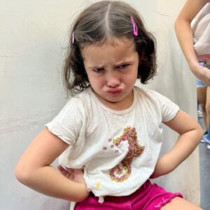 Lali González Instagram - Mi niña Bonita♥️💓
-
-
Era un agosto del 2018 y el ecógrafo me dijo : es un bebé saludable. Queres que sea una sorpresa el sexo o ya te lo digo !?
-Prefiero que sea sorpresa le respondí…segundos después al bajarme de la camilla “DECIMeeeee no aguanto más quiero saber “???!!!!
- Es una Nena !🫶🏼♥️💓
-Bien carajo !!! (grité en plena ecografía )

Hoy entiendo porque tanto te espere ! 😍
Mi niña sabia y fuerte que va conmigo a todos lados 😍
Toda mi vida te pense y te soñé ♥️
Hace 5 años que me explota el corazón cada mañana al despertarme y saber que soy tu mamá !
Te amo Rafaela 🌟
Feliz cumple mi piscis con luna en leo☺️👀🌔🌛