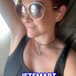 Lali González Instagram - Quiero que sepan lo fácil que es viajar con @jetsmart_paraguay ✨ Y como me acompañan en todos mis momentos entre las actividades de Buenos Aires y Asunción. ✈️ Precios mega accesibles que se acomodan a tus necesidades, podes elegir cuántas maletas llevar y tu asiento de preferencia. Viajo tranquila, cómodisima y con todo lo que necesito para cumplir con mis compromisos ♥️ @jetsmart_paraguay @jetsmart_argentina