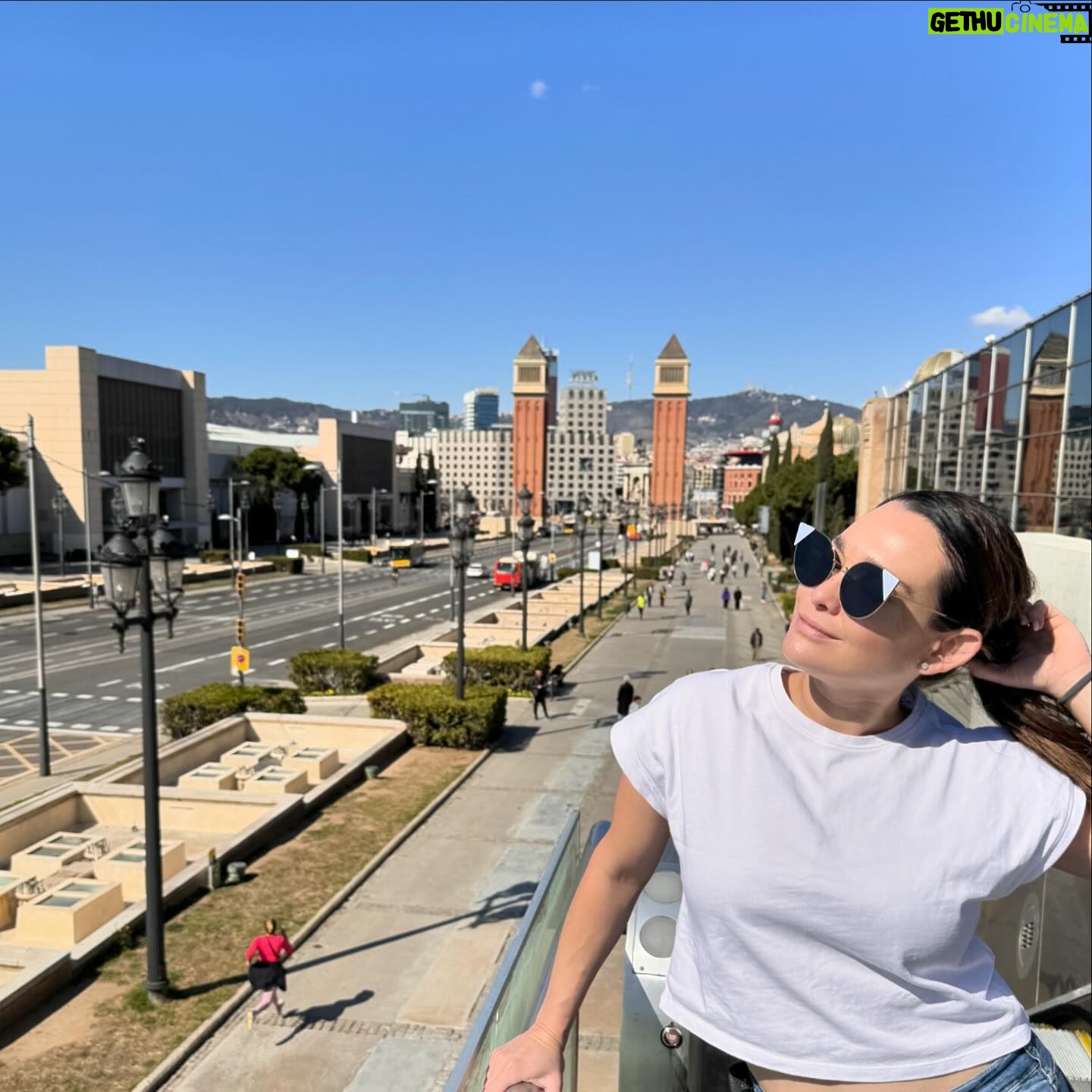 Lali González - 6.2K Likes - Barcelona ❤️🇪🇸
De Lalinga con amor para el 🌎
-Mi look @sabela.py by @charry @luxus_py 👗💥
-roaming @personalpy📲 🌟
-imágenes inéditas desde el iPhone 15 de @iostore.ok 📱✨
Hermosa compañía e invitación de @fatifernandezm y las bellezas paraguayas artistas de @mariadominga y @sifri_sanabria ❤️
🎬 Ahora rumbo al @festivalmalaga @festival.matiz ✨ ✈️ @senatur_py @inap_py ✨🌟