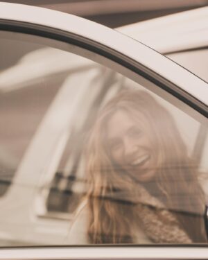 Lara Pictet Instagram - … 𝙰𝚗𝚍 𝚝𝚑𝚊𝚝’𝚜 𝚊 𝚠𝚛𝚊𝚙 𝚘𝚗 𝚃𝚑𝚎 𝙲𝚑𝚛𝚒𝚜𝚝𝚖𝚊𝚜 𝚂𝚙𝚎𝚌𝚒𝚊𝚕 🎬
•
•
Thank you @sergiolovesfilm for the beautiful pictures 🧡
What a great crew and cast, thank you 🙏🏻
