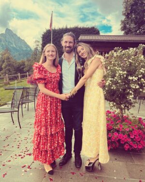 Lara Pictet Instagram - 𝐻𝒶𝓅𝓅𝒾𝓃𝑒𝓈𝓈 𝒾𝓈 𝒽𝑜𝓂𝑒𝓂𝒶𝒹𝑒