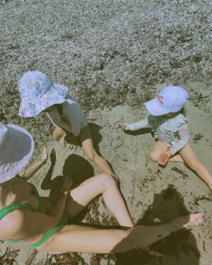 Lara Pictet Instagram - 𝐻𝒶𝓅𝓅𝒾𝓃𝑒𝓈𝓈 𝒾𝓈 𝒽𝑜𝓂𝑒𝓂𝒶𝒹𝑒