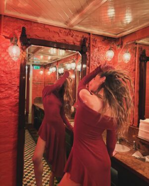 Lara Pictet Instagram - 𝑭𝒖𝒍𝒍𝒚 𝒆𝒎𝒃𝒓𝒂𝒄𝒆𝒅 𝒕𝒉𝒆 𝒓𝒉𝒚𝒕𝒉𝒎 𝒐𝒇 𝒍𝒊𝒇𝒆 𝒍𝒂𝒕𝒆𝒍𝒚 💃