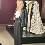Lara Spencer Instagram - 4 am. Live from the Acadamy Museum. Costume change? Thanks Team @goodmorningamerica That's a wrap on Oscars 2024 (my 25th!!!!) Now.....sleep.