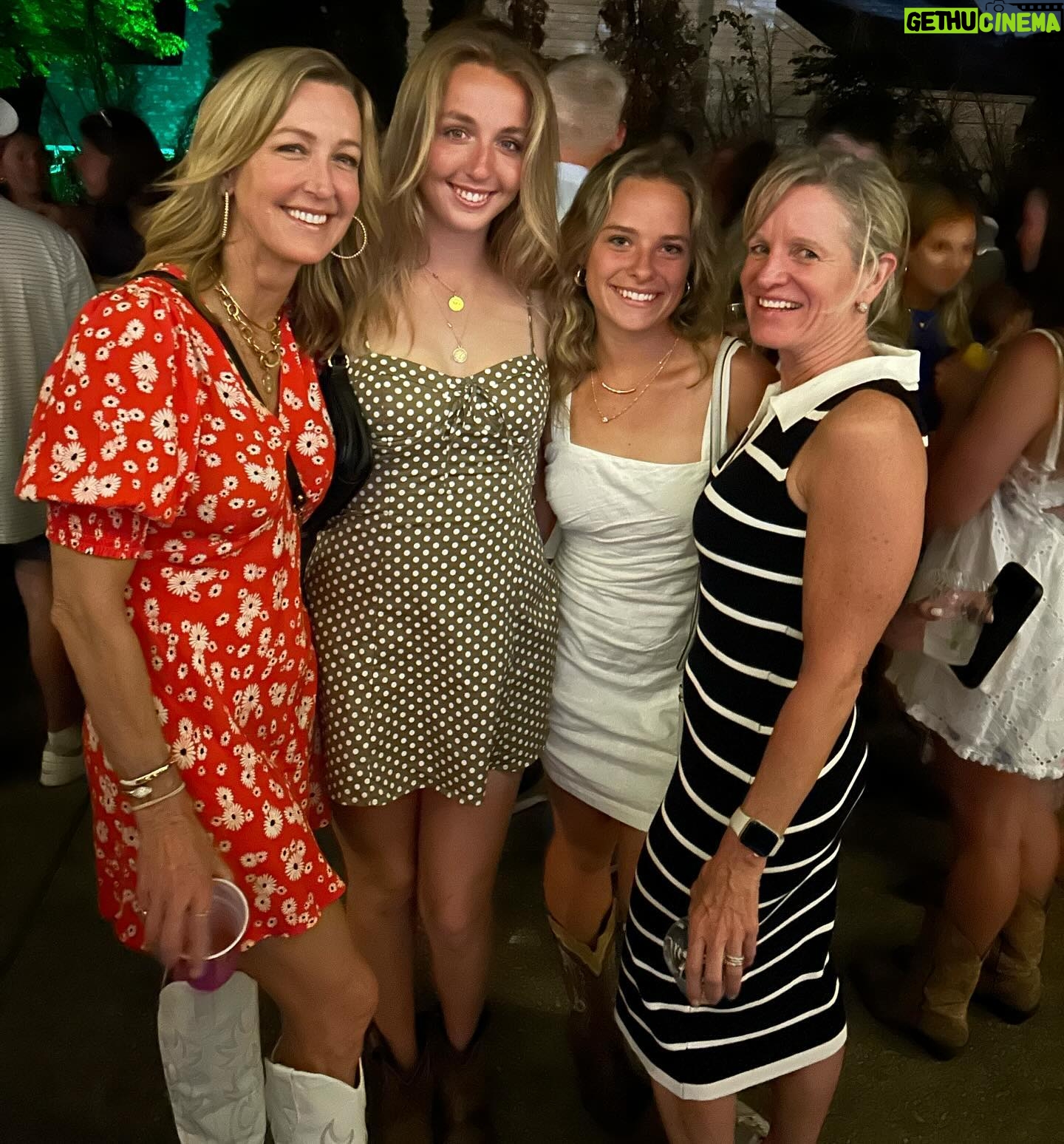 Lara Spencer Instagram - What day for the Vandy Lax -celebrating our seniors and bringing home the win to advance to the AAC PLAYOFFS! It started pregame w the fun families (love this pic Katey and Gina!)and another big turnout at the tailgate BloodyMary bar(Gina Nuch strikes again!); even Allan Houston came to cheer for our girls! (His daughter is a Vandy High Jumper!); iconic shot of an iconic coach; hard to say goodbye to our incredible GOALIE Paige Gunning with 600 plus saves-looking so beautiful w mom Chris post game; and then the senior party (great job moms! Thank you!). Good luck Thursday!! We believe!!!!!!!!