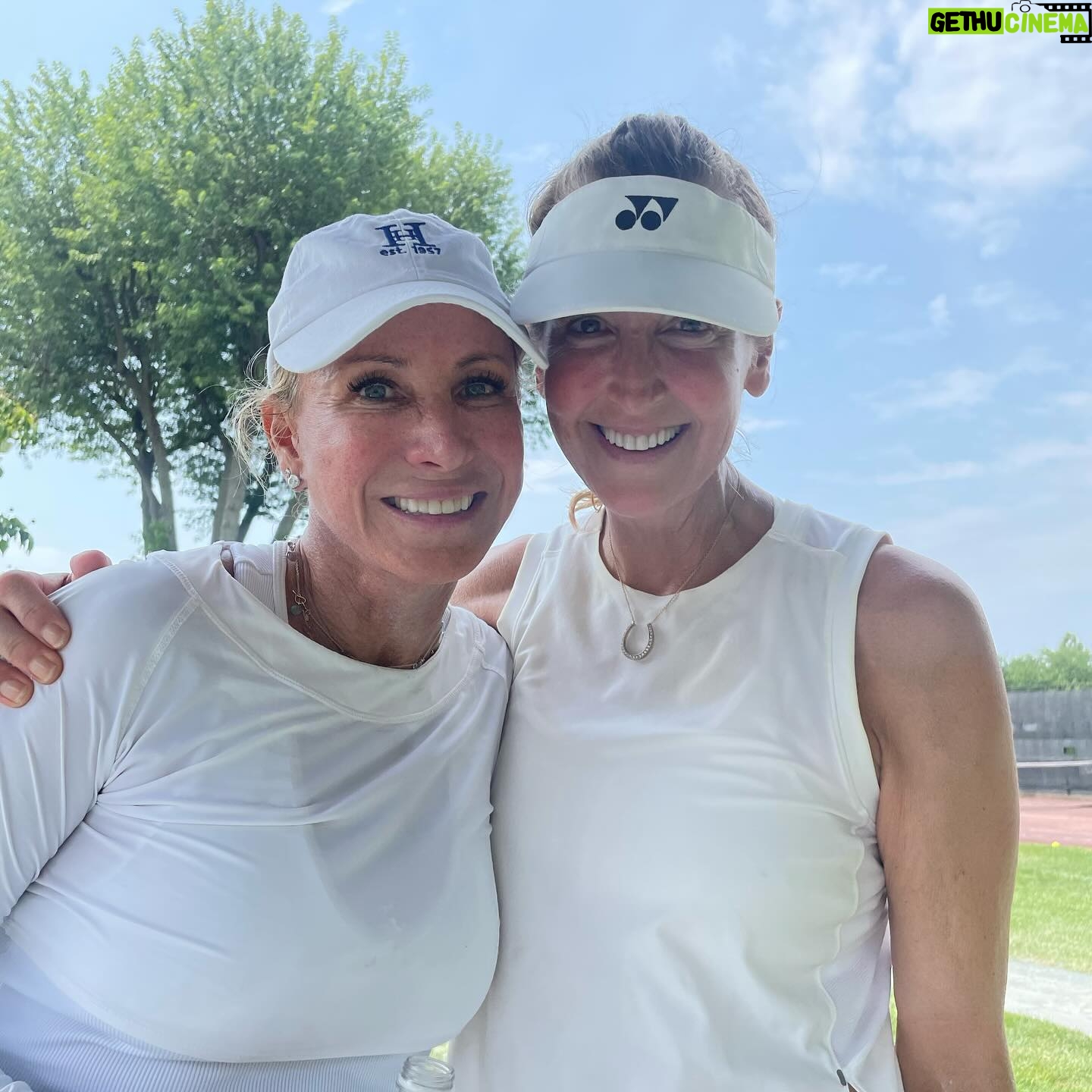 Lara Spencer Instagram - We've got big bowls and we cannot lie!! Happy birthday to the small but mighty Nancy Oooooo--the ageless energizer bunny!