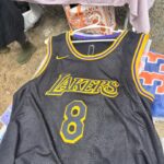 Lara Spencer Instagram - Who's ready for some flea market flipping.??! Went to my ol' stomping grounds yesterday (swipe to see some of the fun finds!) and boy do I miss it. It may be time..... #fleamarketflip