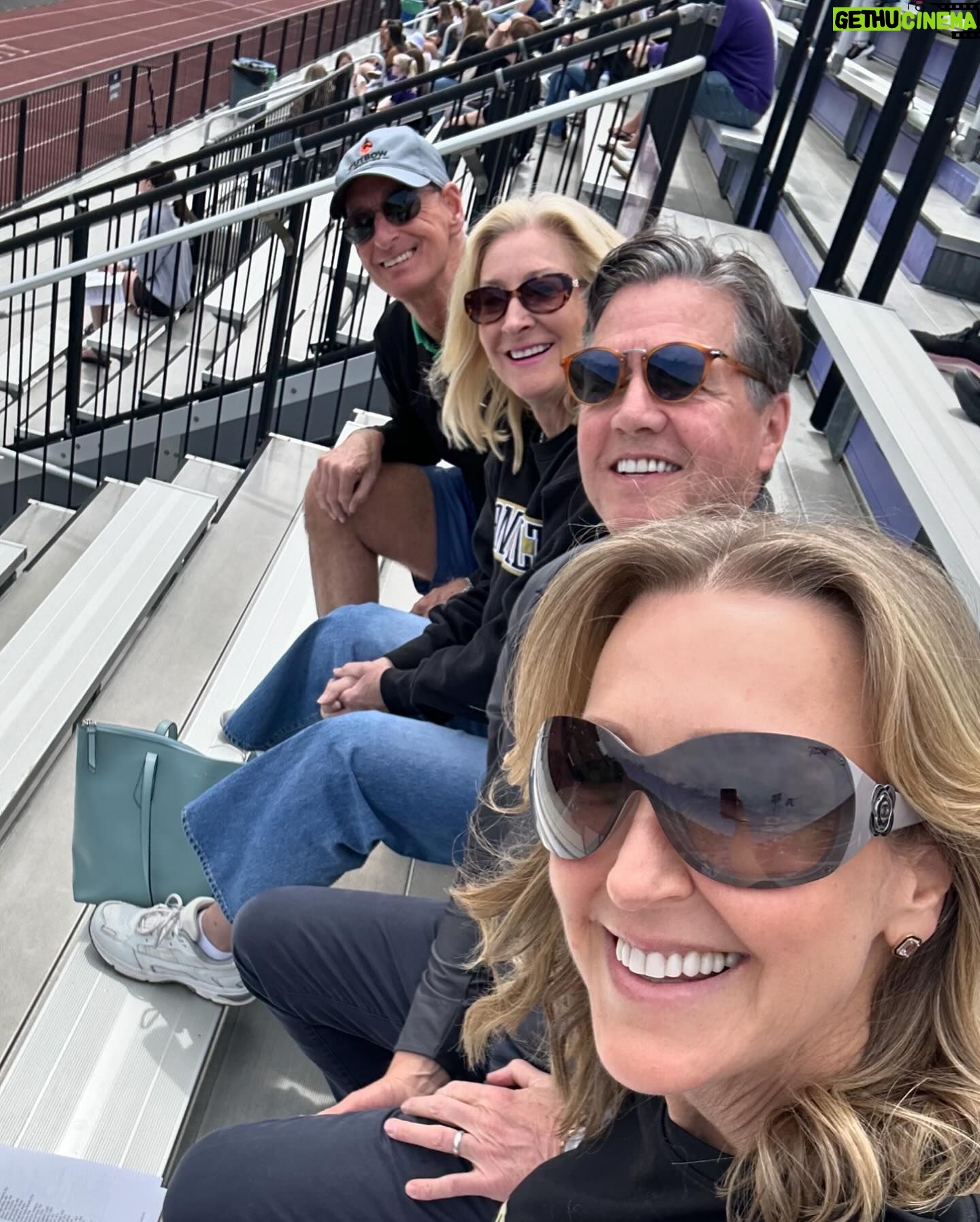 Lara Spencer Instagram - Away Game at JMU meant my VA based big brother and SIL could come cheer for my great Kate number 8. #anchordown #godores