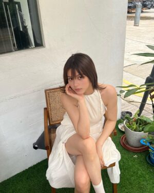 Larine Tang Yue-Ping Instagram - 你好星期一🥐
