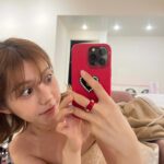 Larine Tang Yue-Ping Instagram - 2023快過了 戒心軟尚未成功 但是也許該長大 狠心一點！ 該停留在2023年的就永遠定格吧 2024 愛生活 愛小動物 愛學習 愛藍天 繼續常感恩 ❤️ 愛愛你的人 & 唔該搵人提我換電話殼☺️ 同埋新一年唔好再玩膠水唔好再DIY電話殼🥰