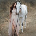Larissa Bonesi Instagram - 🐎🤍