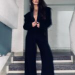 Larissa Bonesi Instagram - 🖤