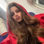 Larissa Bonesi Instagram - ⏳✈️🤡☕️🫰🏽