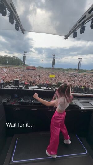 Larissa Rieß Instagram - See you again this year at @parookaville Mainstage 😍 july 21st !!!