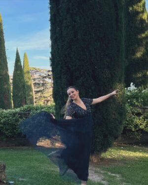 Larissa Rieß Instagram - 🤍 Wedding time 🤍
.
.
.
.

#pregnancy #pregnant #pregnantstyle #pregnantwedding #france