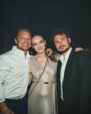 Larissa Rieß Instagram - Dreamwedding of @stefandabruck and @veroni 🤍
Of course I was crying almost all the time 🥹
📷 by @lassemueffelmann 

#wedding #ibiza #pregnancy #pregnant #pregnantwedding #pregnantstyle