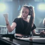 Larissa Rieß Instagram – Luft und Liebe Festival 🩷
.
.
.
.
.
.

#dj #producer #pregnantdj #pregnant #techno
