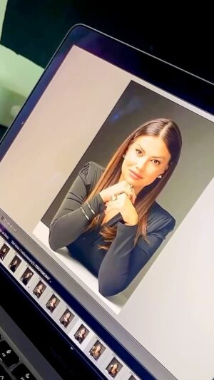Laryssa Dias Instagram - É só o começo 💫
Espia até o finalzinho 👀🔥
Lary 🤍
#bastidores #makingof #shooting 

#laryssadias