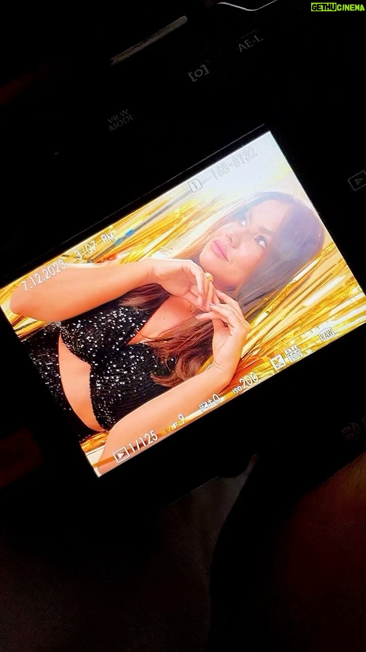 Laryssa Dias - 3 Likes - Brilhando 💫
Brilhar genuinamente é se apropriar da sua VERDADE!
Já brilhou hoje?
Lary 💫
#spoiler #makinhof #bastidores #shooting #laryssadias