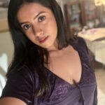 Lasya Nagaraj Instagram - 💉🎥📀📺🎞️🎬 Thanks @karennnsimmons 🩶🩶 . . . . #toronto #canada #shootset #filmset