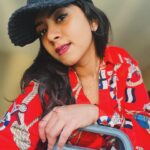 Lasya Nagaraj Instagram - Soaking in the Canadian vibes .. #chillvibes #canada #feelinggood #harshwavessettling