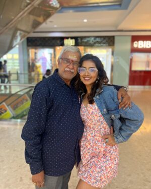 Lasya Nagaraj Instagram - I’m gonna miss each one of you so so so much 😔😢
Thanks for being there like pillars in my life for the past few years. You’ll mean the world to me. I’ve learnt so many life lessons from each one of you. Feeling extremely sad to stay away 🥺😢😭

I only wish the best for all of you 😘😘
Lots of love, light and wild hearts ♥️♥️✨✨🫶🏻🫶🏻
#mymains #nostalgic #tears #happines #loveandwildhearts