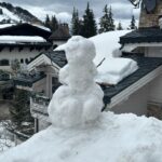 Laurène Arnoux Instagram – En mode montagne 😘 
(c’est Garfield la troisième photo)