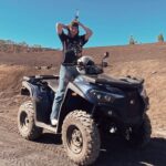 Laurène Arnoux Instagram - Quad sur un volcan, comme chaque lundi.