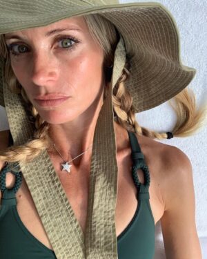 Laura Bailey Instagram - The Mermaids in the Basement
Came out to look at me –

From ~
Emily Dickinson: “I Started Early — Took my Dog —”

Always~ starting early with my dogs ~ 
making every day count, listening, learning. 
On set, on court, with my daughter. 
(Hockey mama..). 
Missing my boy on his South American adventure…

My 2024 intention ~ less is more, 
& choosing a more private & creative life. 
Staying with it. 

The present of presence. 

Special projects only. 

Double down on the friends, the teams,
 who are in your corner, 
unconditionally rooting for you. 
Lean in to what makes you feel good, whole, inspired. 
Connected in the true, real-life sense. 
Learn to say no, with grace & gratitude.
It’s a luxury I’ve learnt late
 (hyper-developed fight or flight ..). 
There is no rush. 

Be a changemaker.
Make stuff (happen). 
Eyes on the (real) prize. 

P.S. Anyone else stay up too late for
 @carlitosalcarazz v @janniksin …? 
Tennis paradise #indiawells 
Vamos @carlitosalcarazz ⚡️💫
EPIC MATCH!

The new night-life. 

🤍

.