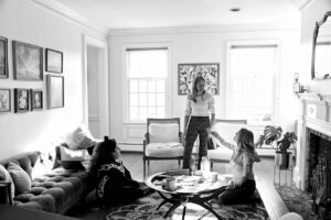 Laura Bell Bundy Instagram - No, this is not the Real Housewives of Hairspray but it IS our first rehearsal for our first concert together this month. Mama… Penny, Tracy & Amber really ARE big girls now.  @kerrybutler1 @marissajaretwinokur

Photo cred: @themichaelkushner