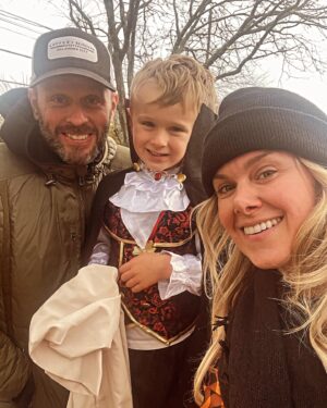 Laura Bell Bundy Instagram - My little vampire. Feels good to be back with my family… just in time for #halloween